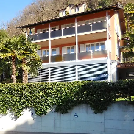 Guest house Hotel Garni Villa Del Sole Ponte Tresa